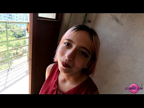 ❤️ Донишҷӯи шаҳвонӣ як бегонаро дар берун мекашад - конча дар рӯи ӯ ❤ Шлюсҳо дар мо ❌️